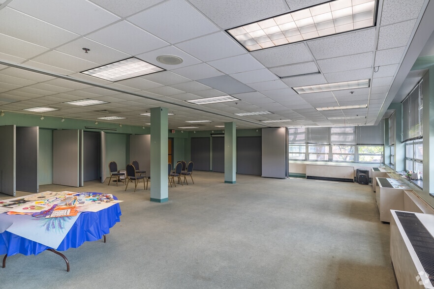 More Photos Of 3301 N Front St, Harrisburg Office For Sale