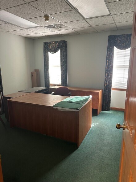 More Photos Of 151 W Genesee St, Lockport Loft Creative Space For Lease