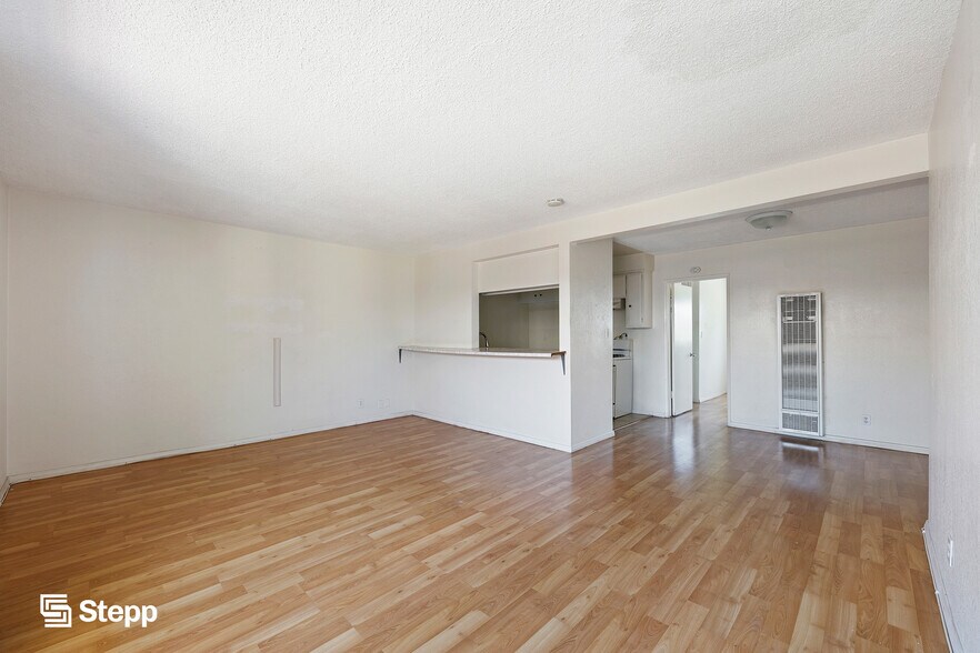 More Photos Of 1123 Cedar Ave, Long Beach Apartments For Sale
