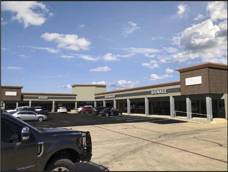 More Photos Of 2109-2133 W Washington St, Stephenville Unknown For Lease