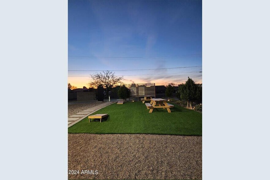 More Photos Of 19428 N Taft Ave, Maricopa Storefront Retail Residential For Sale