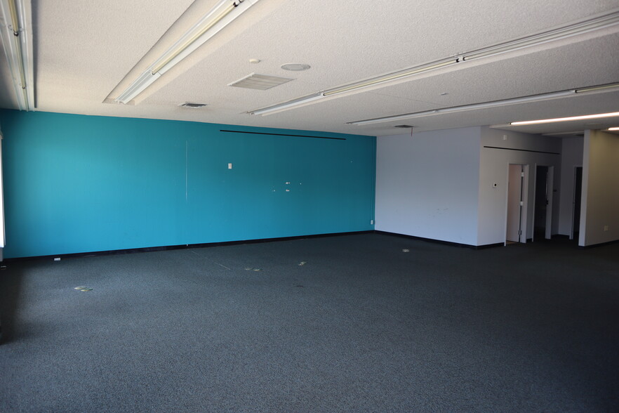 More Photos Of 2358-2368 Lincoln St, Oroville Office For Lease