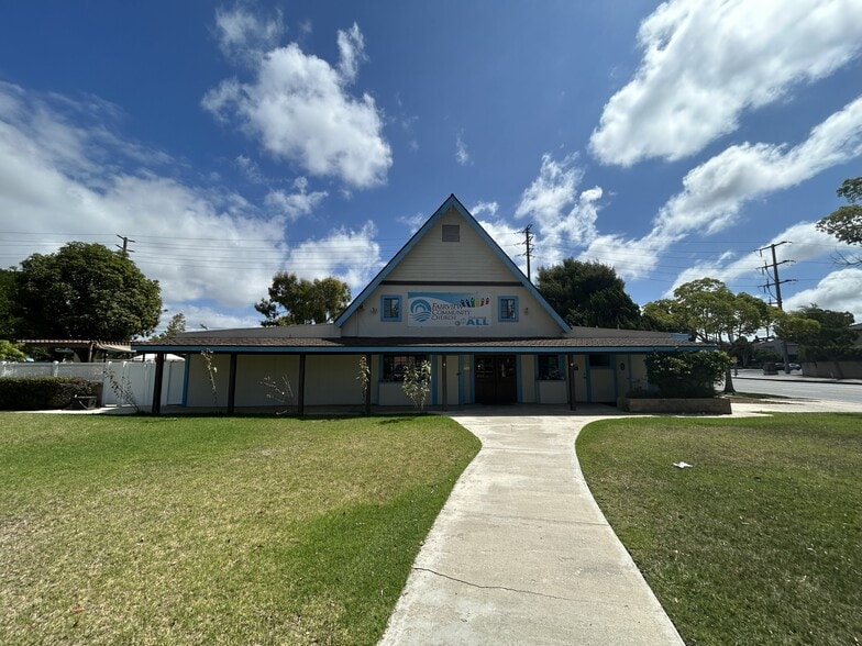 Primary Photo Of 2525 Fairview Rd, Costa Mesa Religious Facility For Lease