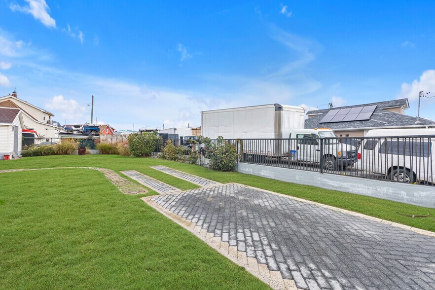 More Photos Of 10 3rd St, Rosedale Land For Lease