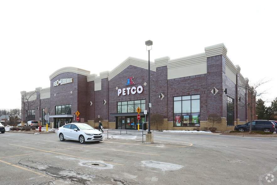 More Photos Of 43435-43465 Ford Rd, Canton Freestanding For Sale