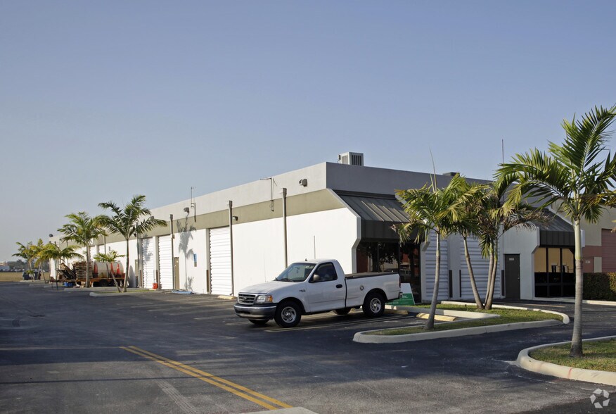 More Photos Of 10852 SW 188th St, Cutler Bay Warehouse For Lease