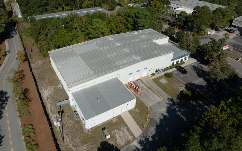 More Photos Of 415 Jessen Ln, Charleston Warehouse For Lease