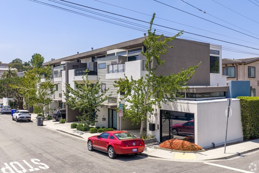 More Photos Of 627 Aviation Way, Manhattan Beach Loft Creative Space For Lease