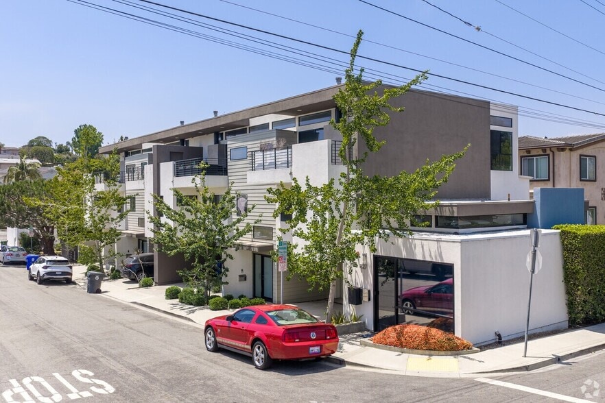 More Photos Of 627 Aviation Way, Manhattan Beach Loft Creative Space For Lease