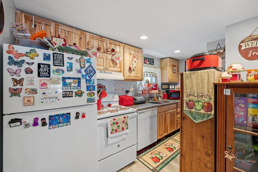 More Photos Of 45A Hanson, Rochester Apartments For Sale