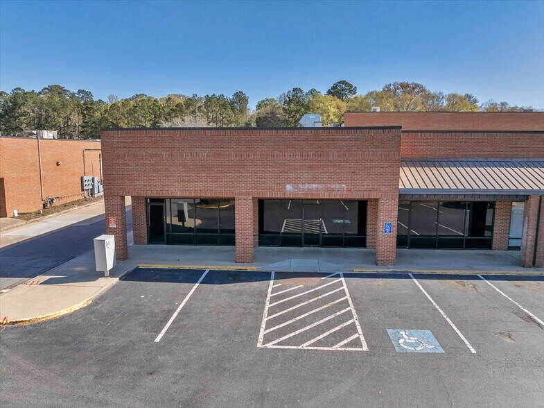 More Photos Of 610-630 North Ave, Macon-Bibb Freestanding For Sale