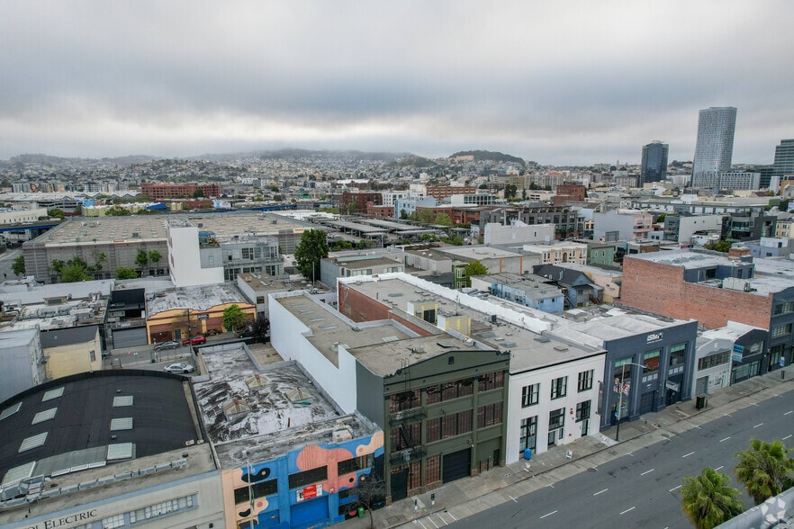 More Photos Of 460-464 9th St, San Francisco Loft Creative Space For Lease