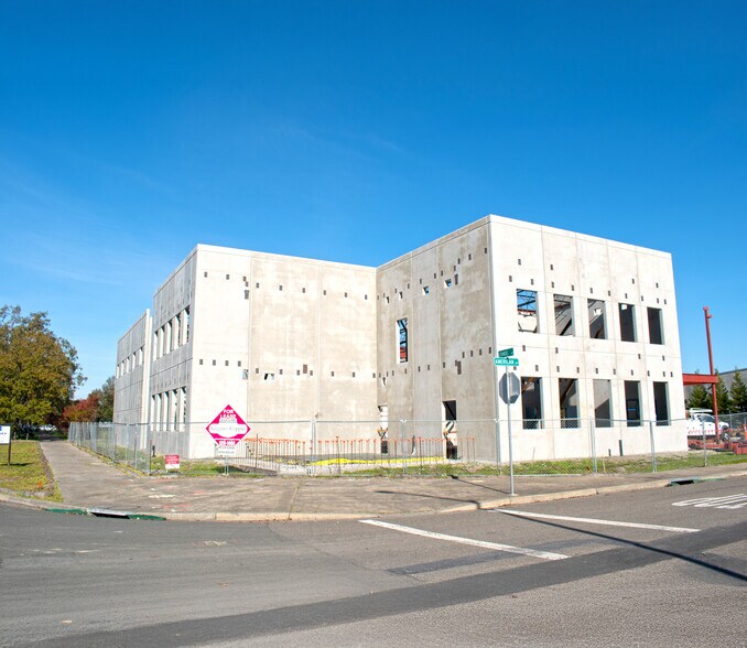 More Photos Of 700 American Way, Windsor Industrial For Lease