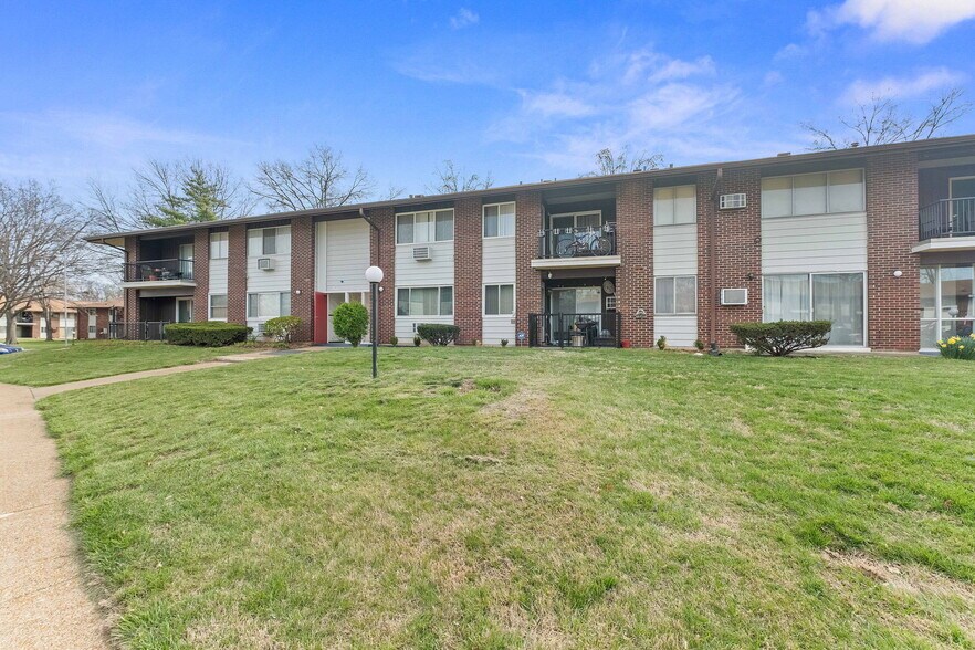 More Photos Of 7446 Sieloff Dr, Hazelwood Apartments For Sale