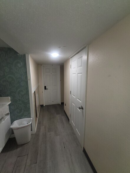 More Photos Of 1458 W 32nd St, Indianapolis Apartments For Sale