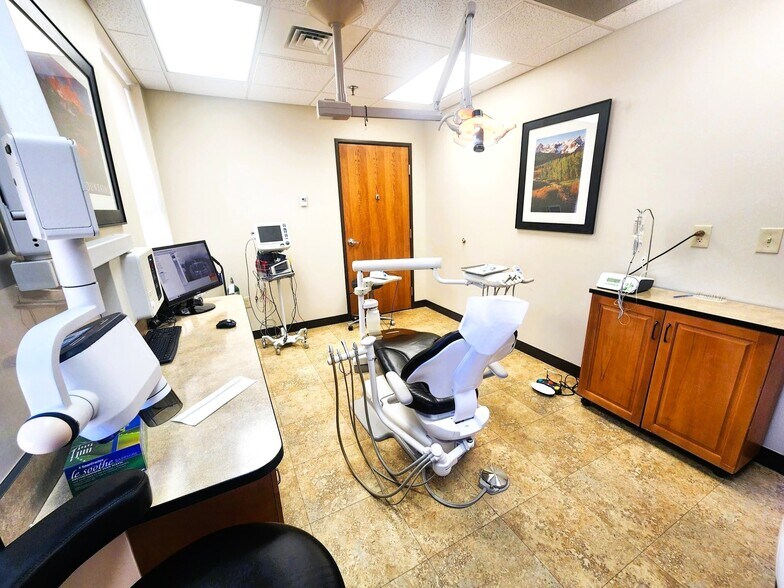 More Photos Of 899 US Hwy 287, Broomfield Medical For Sale