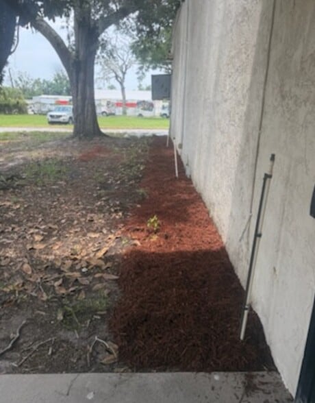 More Photos Of 7725 N Orange Blossom Trl, Orlando Warehouse For Sale