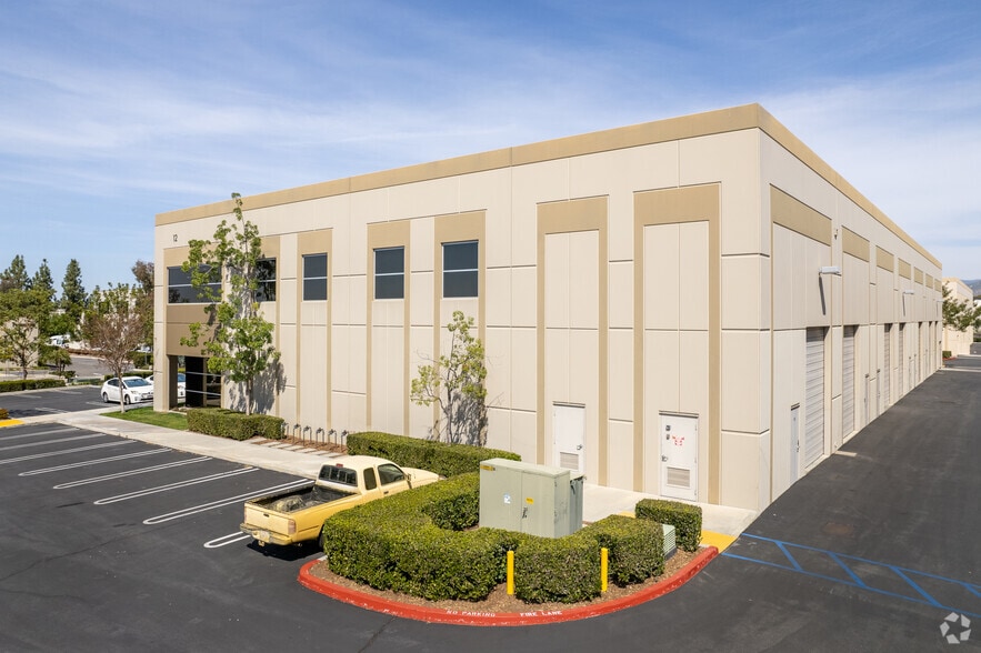 More Photos Of 10 Goodyear, Irvine Light Manufacturing For Lease