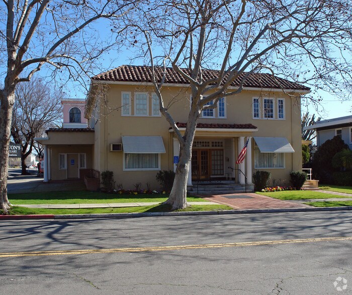 More Photos Of 1022 E St, San Rafael Office For Sale