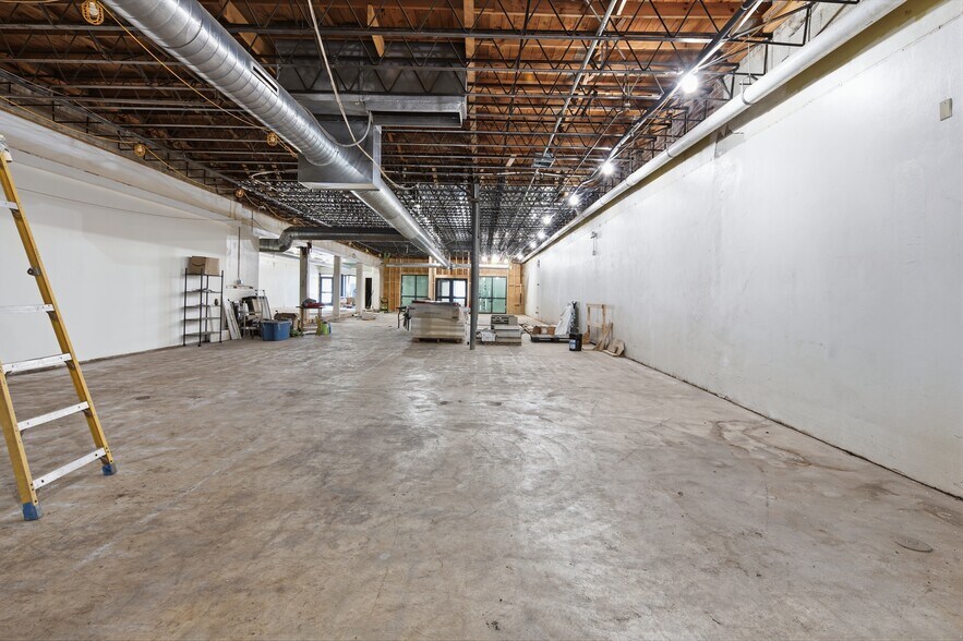 More Photos Of 122 S Madison St, Port Clinton Storefront For Sale