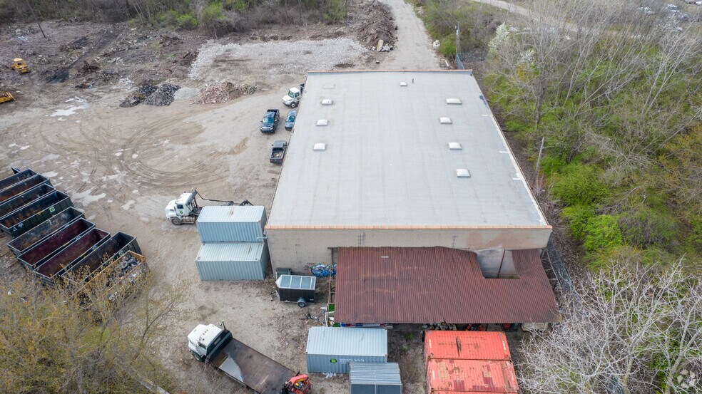 More Photos Of 1220 Bonham St, Columbus Industrial For Sale