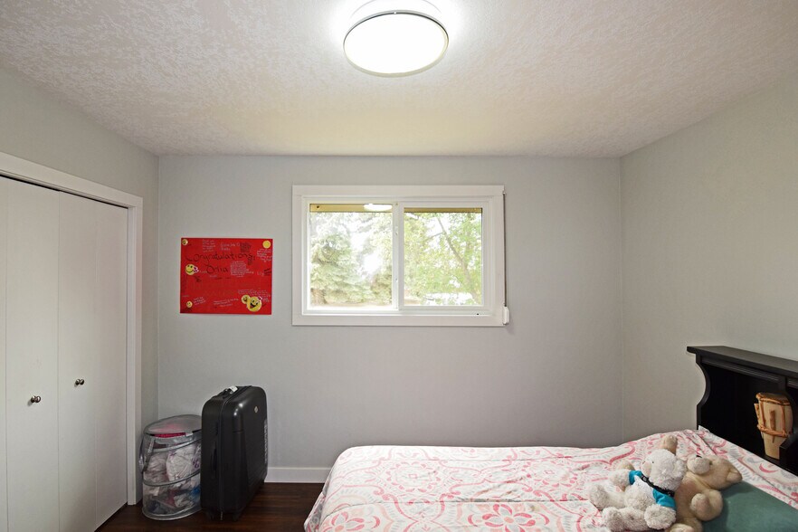 More Photos Of 9657 68A St NW, Edmonton Multifamily For Sale
