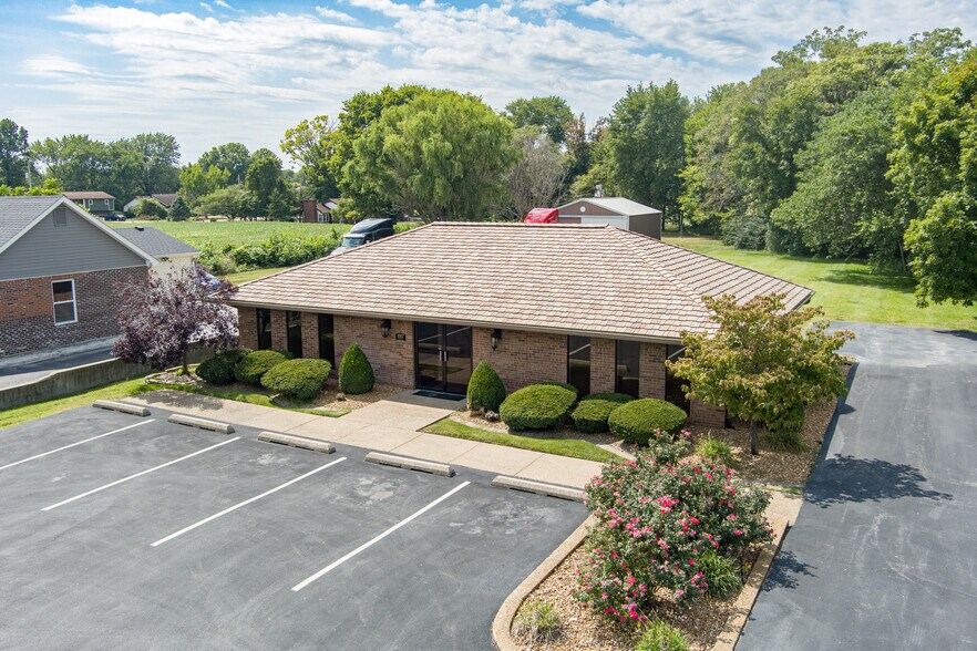 More Photos Of 4917 Maryville Rd, Granite City Medical For Sale
