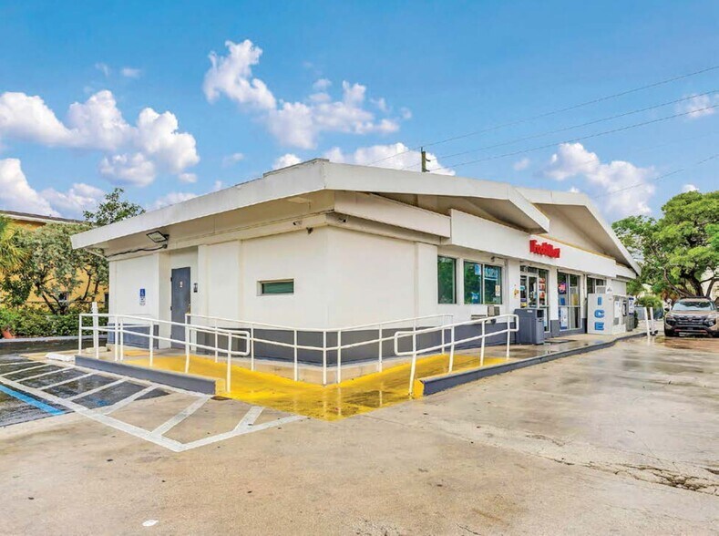 More Photos Of 815 N Federal Hwy, Hollywood Service Station For Sale