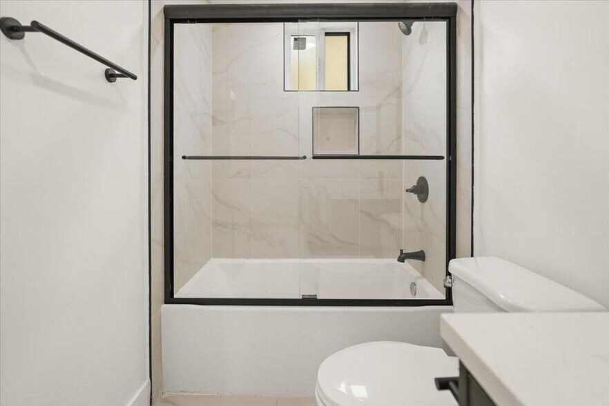 More Photos Of 910 Hudson ave, Los Angeles Apartments For Sale