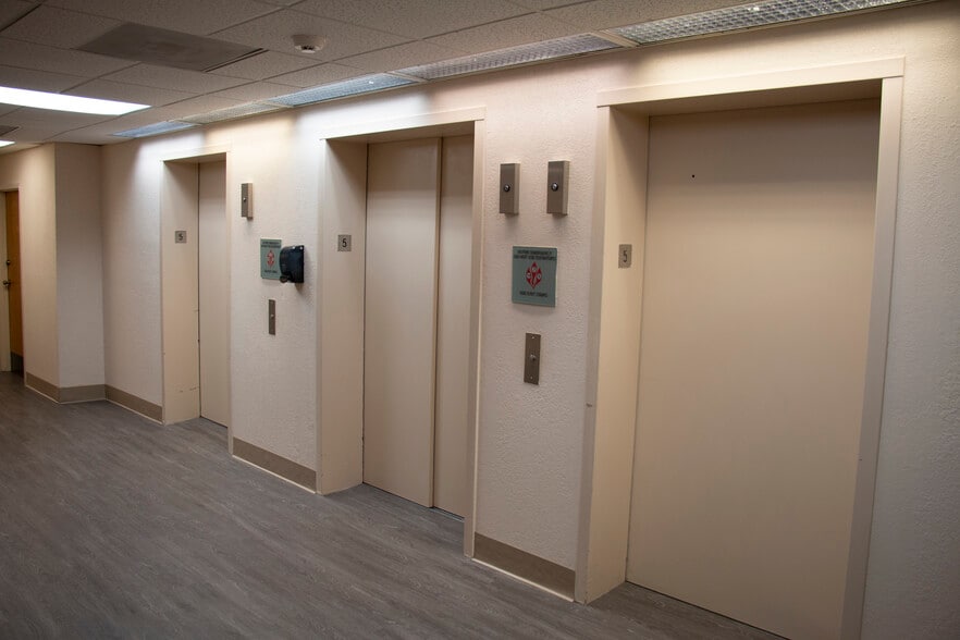 More Photos Of 1700 SE Hillmoor Dr, Port Saint Lucie Medical For Sale