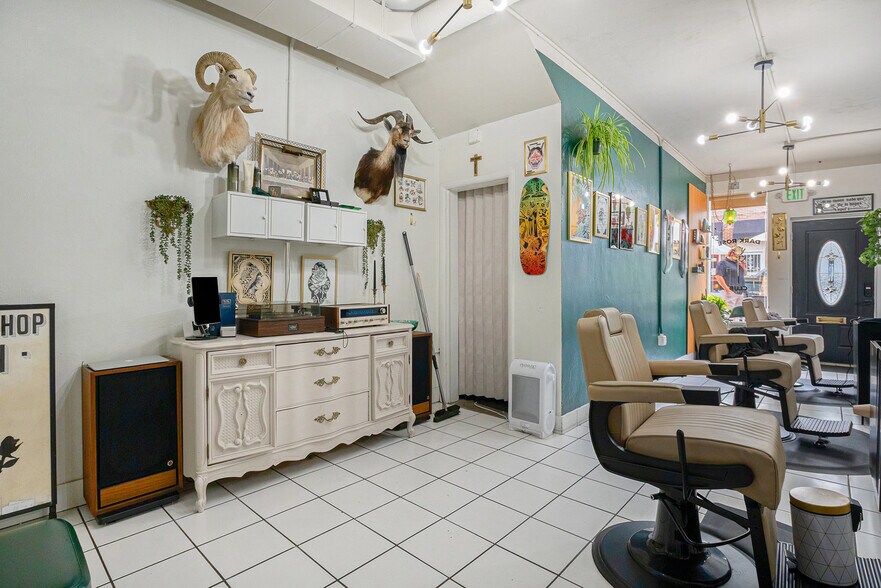 More Photos Of 5218-5220 W 25th Ave, Edgewater Apartments For Sale