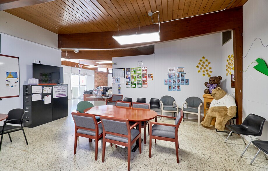 More Photos Of 415 W Main St, Collinsville Medical For Sale