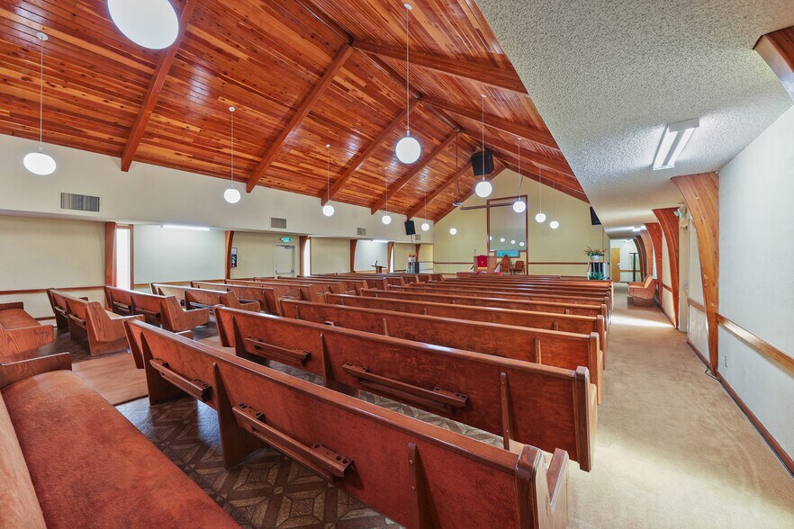 More Photos Of 1415 E Ramsey St, Banning Religious Facility For Lease
