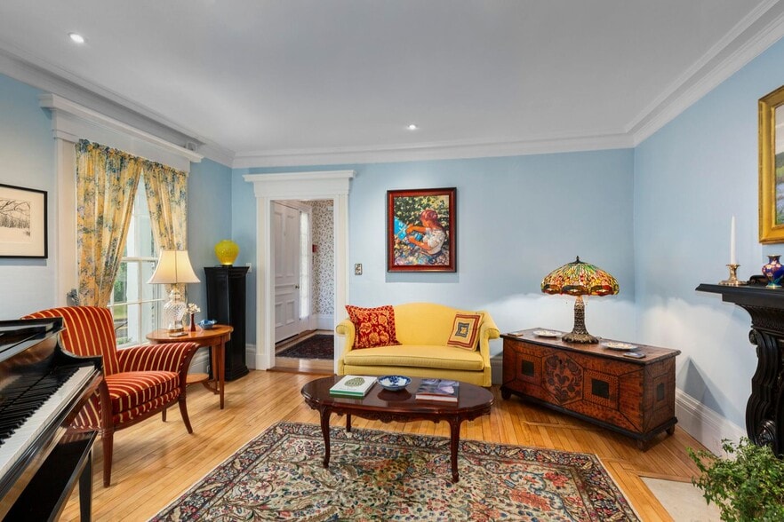 More Photos Of 22 High St, Camden Hospitality For Sale