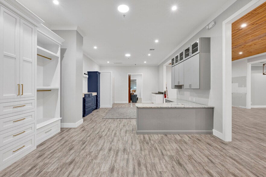 More Photos Of 11746 Barin Field rd, Foley Manufacturing For Lease