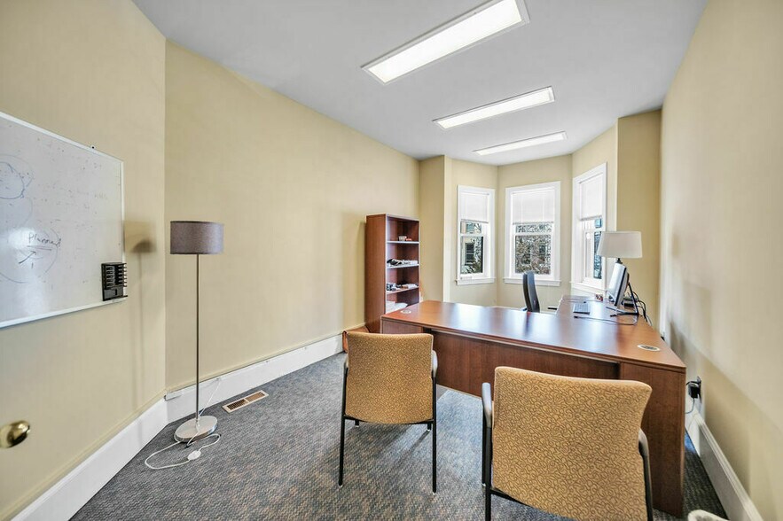 More Photos Of 319-321 D St NE, Washington Office For Lease
