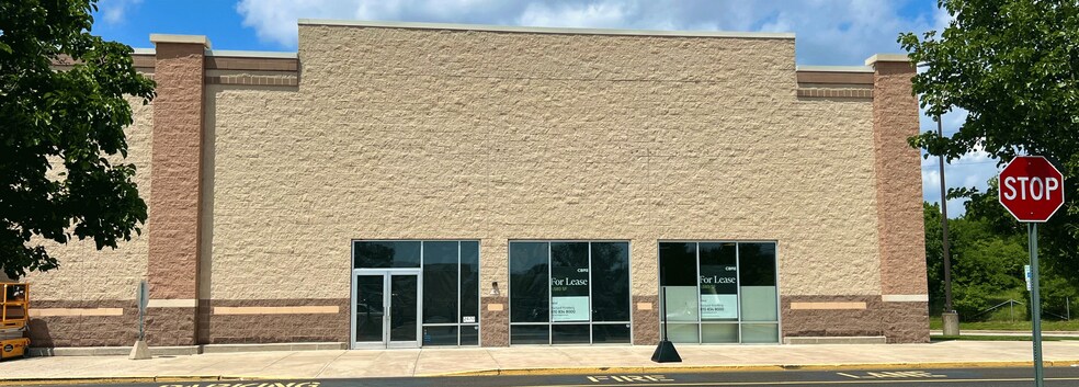 More Photos Of 2400-2470 Chemical Rd, Plymouth Meeting General Retail For Lease