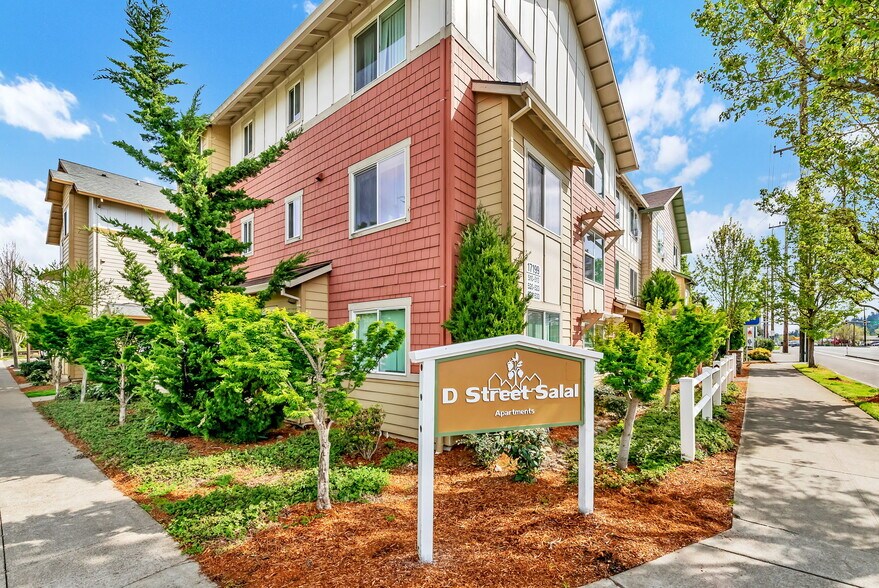 More Photos Of 2441 SE 171st Ave, Portland Apartments For Sale