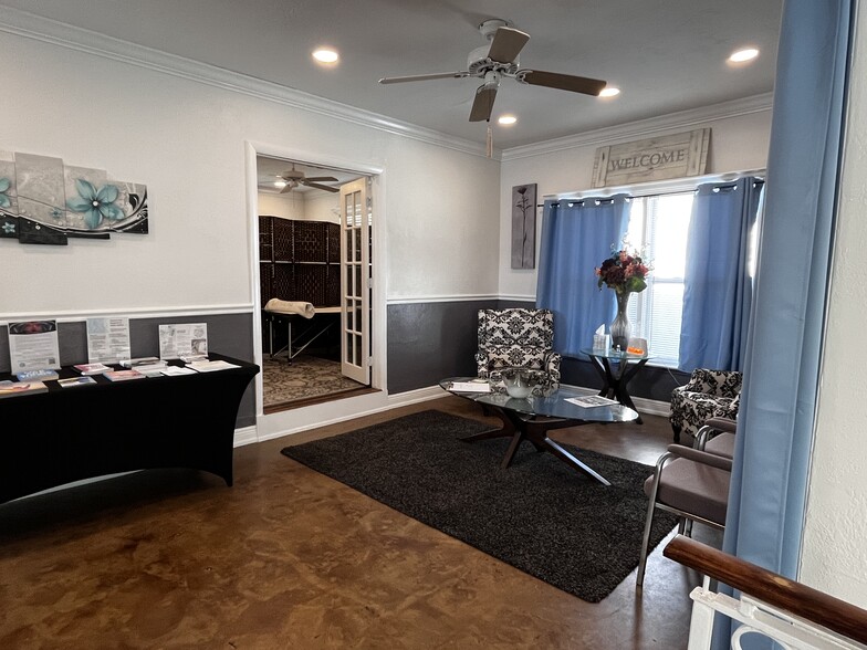 More Photos Of 5409 16th St N, Saint Petersburg Office Residential For Lease
