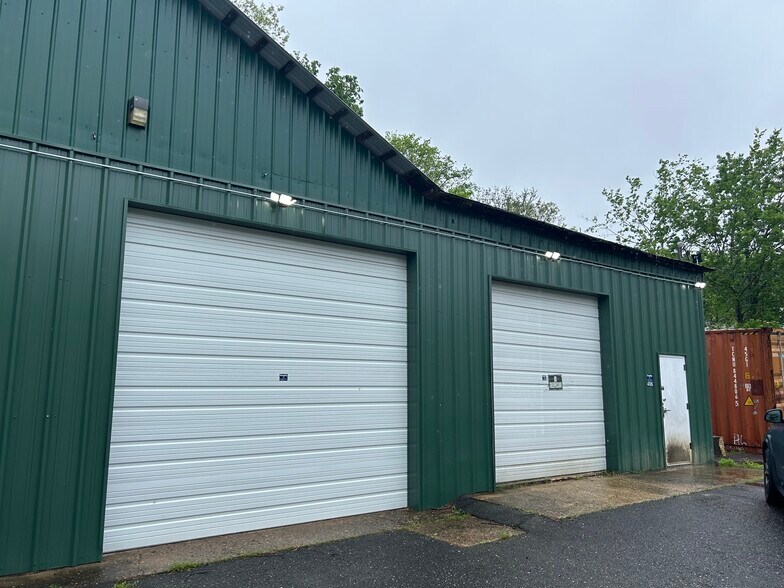 More Photos Of 404-406 Gulpha St, Hot Springs National Park Warehouse For Sale