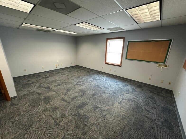 More Photos Of 970 Lee Ann Dr NE, Concord Office For Lease