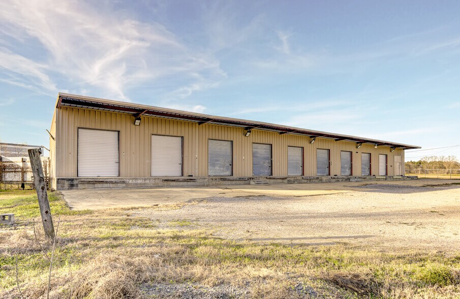 More Photos Of 75 Centrex Dr, Vicksburg Industrial For Lease