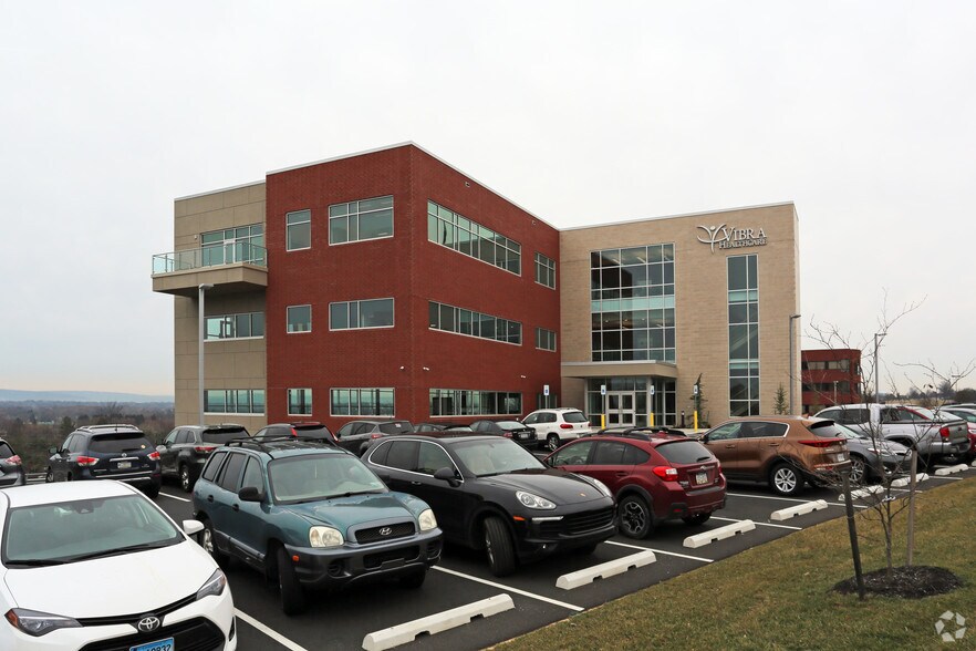 Primary Photo Of 4600 Lena Dr, Mechanicsburg Office For Lease