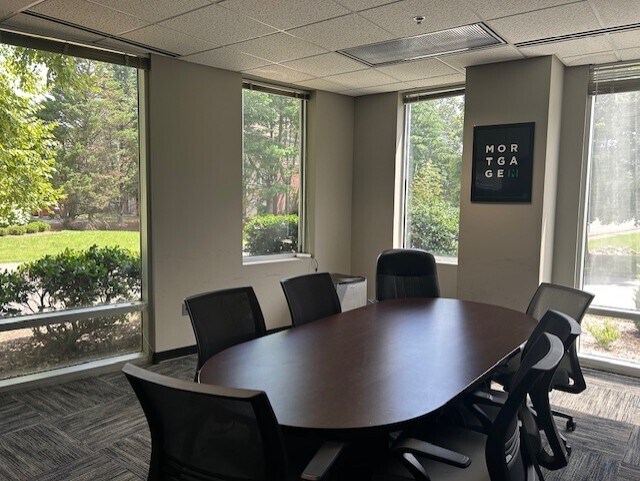 More Photos Of 8320 E Walker Springs Ln, Knoxville Office For Lease