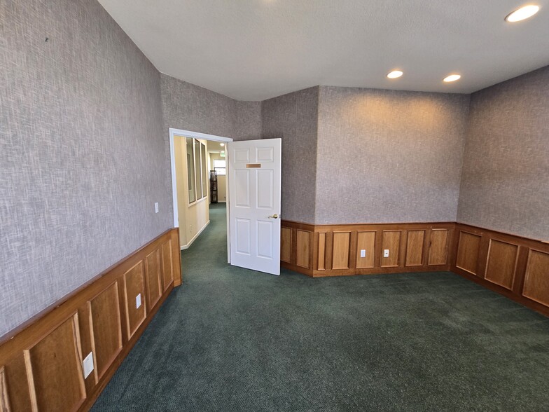 More Photos Of 406-412 E Main St, Grass Valley Office For Lease