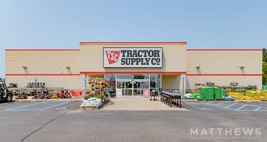 Primary Photo Of 12891 Quincy St, Holland General Retail For Sale