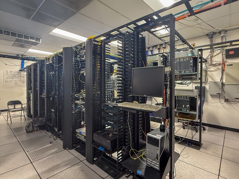 More Photos Of 5956-5964 W Las Positas Blvd, Pleasanton Office For Sale