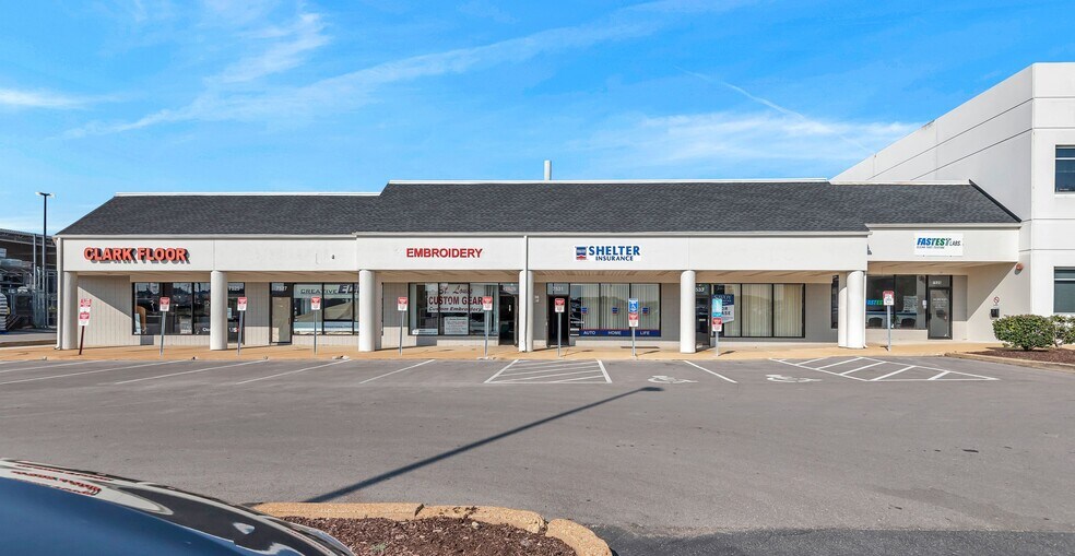 More Photos Of 7525-7535 S Lindbergh Blvd, Saint Louis Freestanding For Lease
