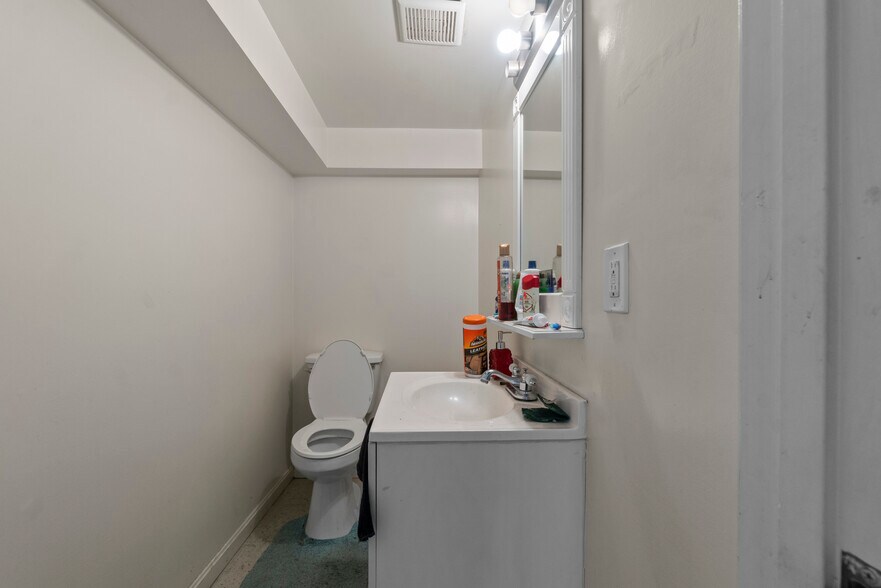 More Photos Of 3344 E Baltimore St, Baltimore Storefront Retail Residential For Sale