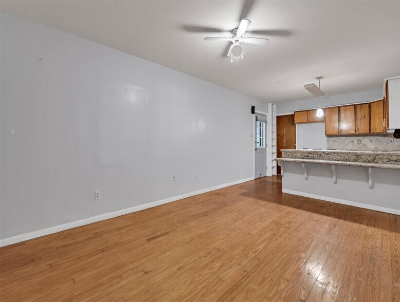 More Photos Of 11304 Fostoria Rd, Cleveland Land For Sale